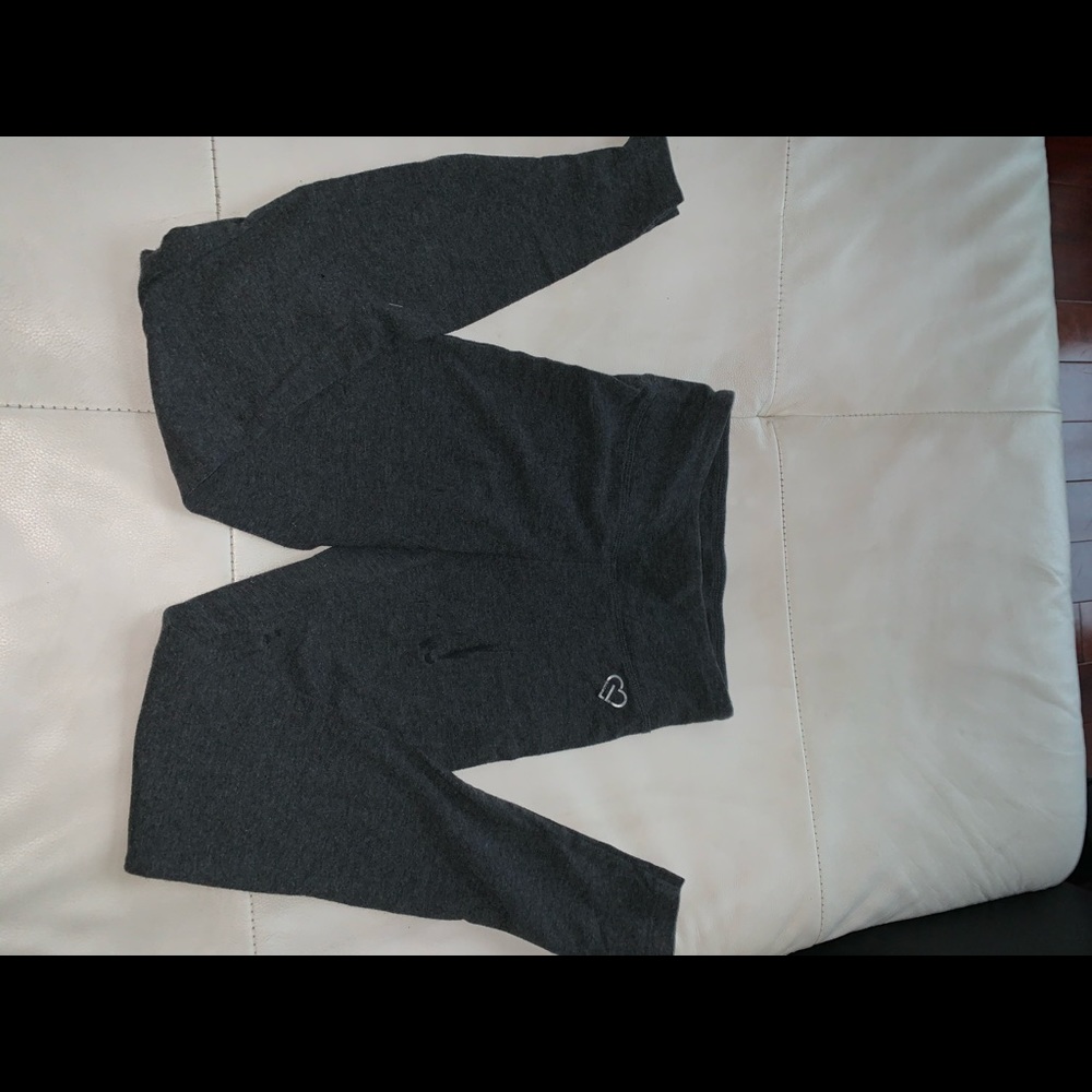 grey athletic leggings w grey ankle cross size xs